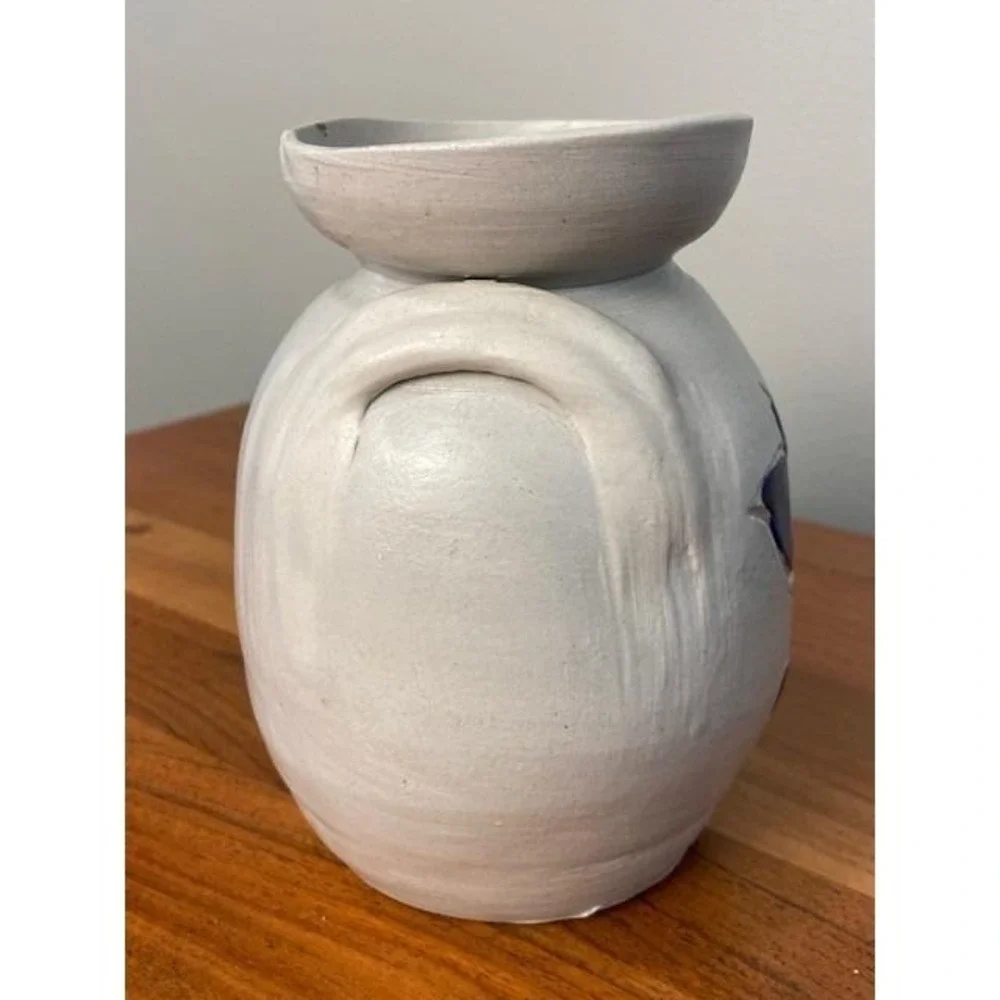 Williamsburg Pottery VA Salt Glazed Stoneware Cobalt Blue Tulip Vase 5.5